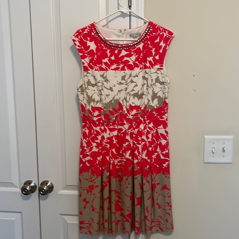Sandra Darren: Dress